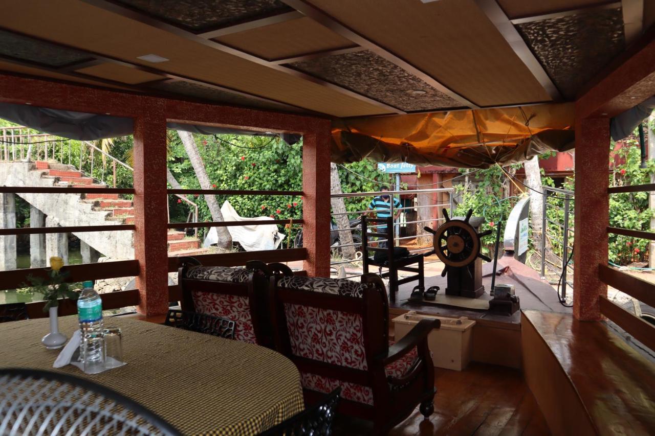 Kera Houseboats Alleppey Alappuzha Exteriör bild
