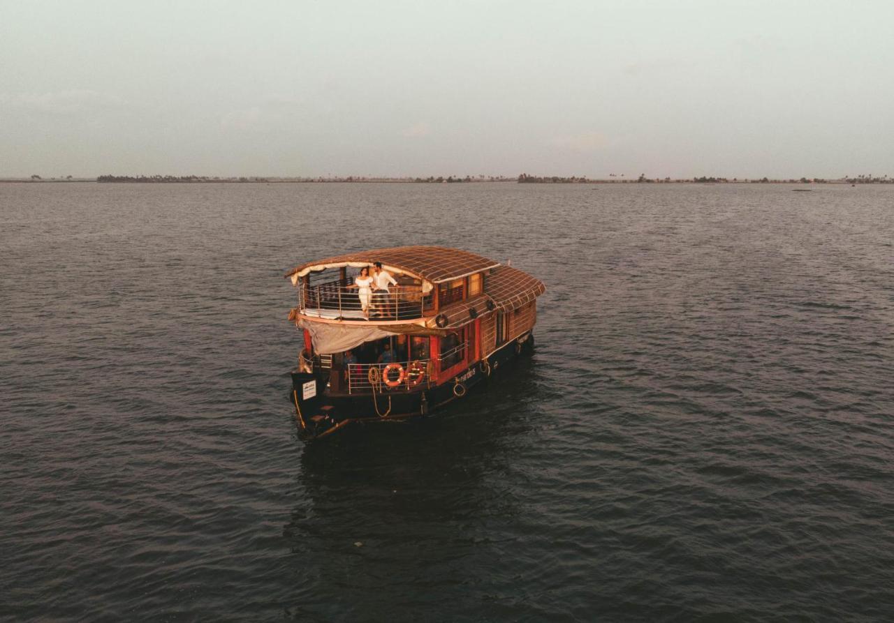 Kera Houseboats Alleppey Alappuzha Exteriör bild