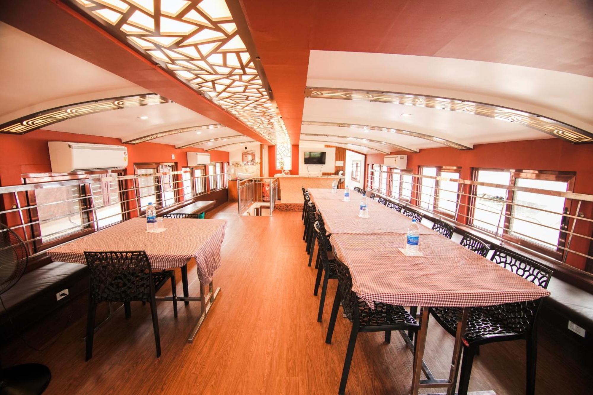 Kera Houseboats Alleppey Alappuzha Exteriör bild
