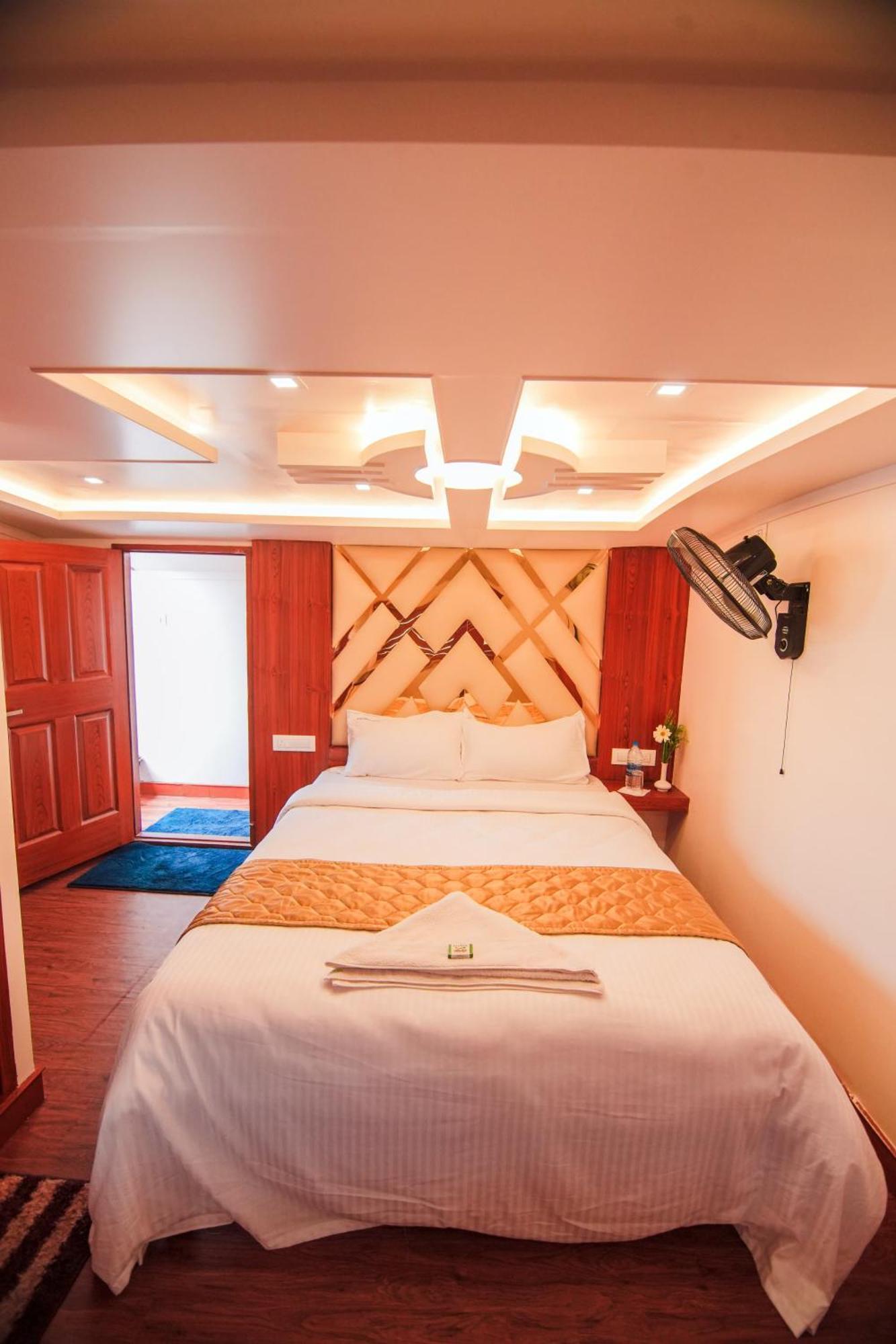 Kera Houseboats Alleppey Alappuzha Exteriör bild
