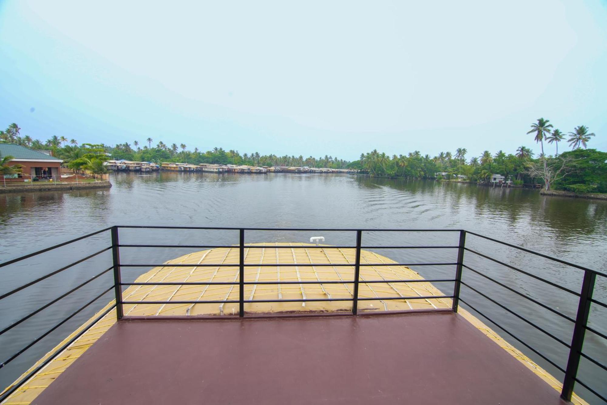 Kera Houseboats Alleppey Alappuzha Exteriör bild